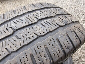 Zim.pneu 215/60R17C Toyo - 2