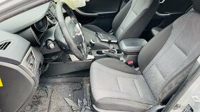 Hyundai i30 rv2012 rozpredám ND - 2