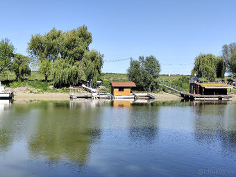 Prodám hausboat (kotviště - ponton) na řece Dunaj - 2