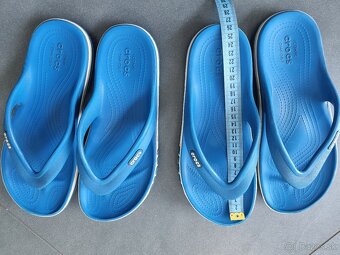 Crocs flip flop - 2
