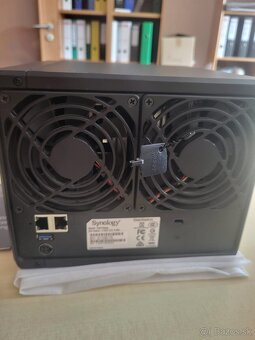 Synology DiskStation DS418play + 4x4TB HDD - 2