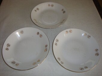 Starožitné porcelánové taniere zn. BOHEMIA. - 2