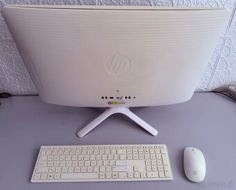 HP All-in-One 24-g081ng- A8-7410, 8GB RAM, 500gb,10H- top - 2
