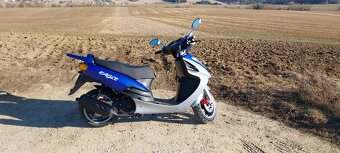 Skúter 125 4t Adamoto - 2