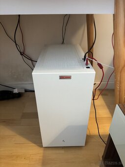Predám herný PC plus dva herne monitory - 2