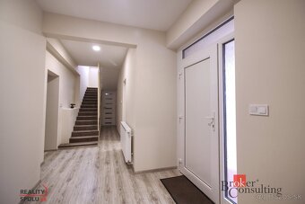 Predaj nadštandarného 5 izb. RD po kompletnej rekonštrukcii - 2
