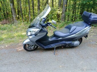 Suzuki Burgman 400 - 2