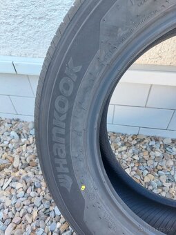205/60 R16 - 2
