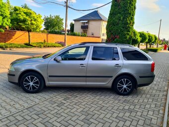 Škoda Octavia 2 Combi 2,0TDI 103KW 140"PS Elegance - 2