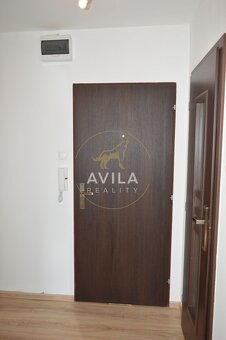 NA PREDAJ: 1izbový byt 30m2, kompletná rekonštrukcia - Trnav - 2