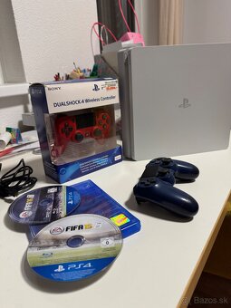 predam ps4 slim 500gb biela dva ovladace - 2