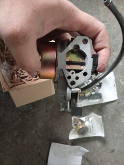 Predám rôzne karburatory - 2