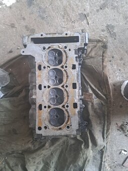 Predám hlavu na peugeot 207 1,4 70kw benzin/ - 2