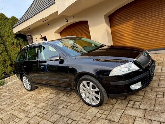 Skoda Octavia COMBI 2.0Tdi 103kw L&K DSG+Xenon+Navi+Tažne - 2