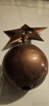 Hviezda s kosakom a kladivom (spic na zastavu) - 2