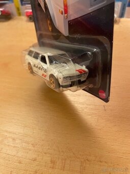 HotWheels Datsun Bluebird Wagon - 2