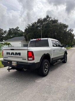 DODGE RAM REBEL 5,7L V8 4X4 - 2
