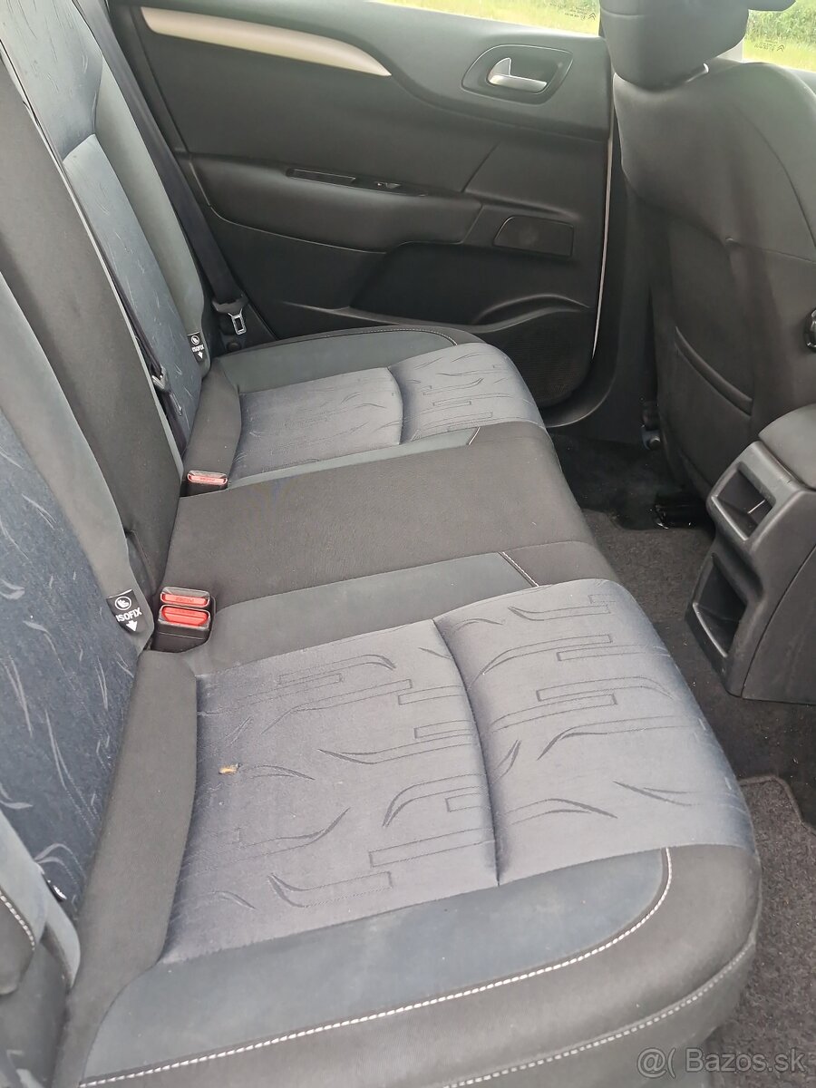 Citroen C4 HATCHBACK 1.6HDI 68kW/92PS biela r.v.2013/8 mesia - 3