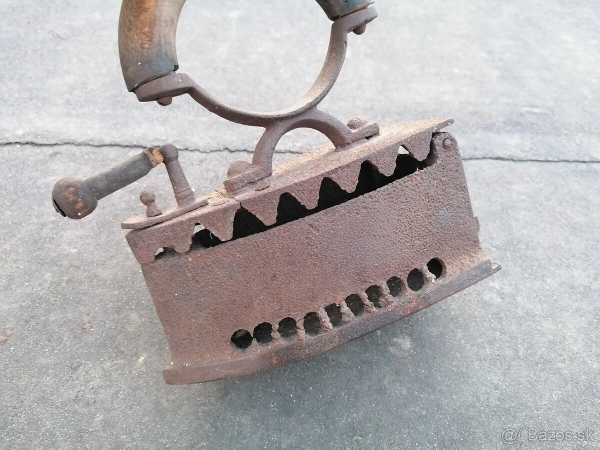 Predám starožitná žehlička - 3