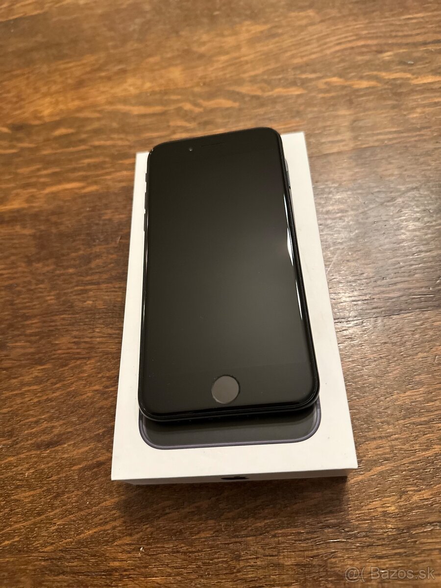 iPhone SE 2022 SE3 - 3