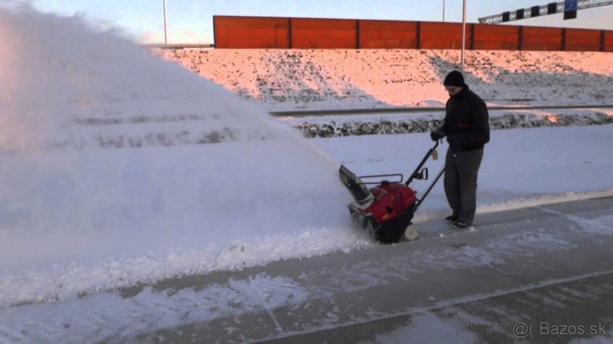 Predám snehovú frézu Honda HS 550 EA - 3