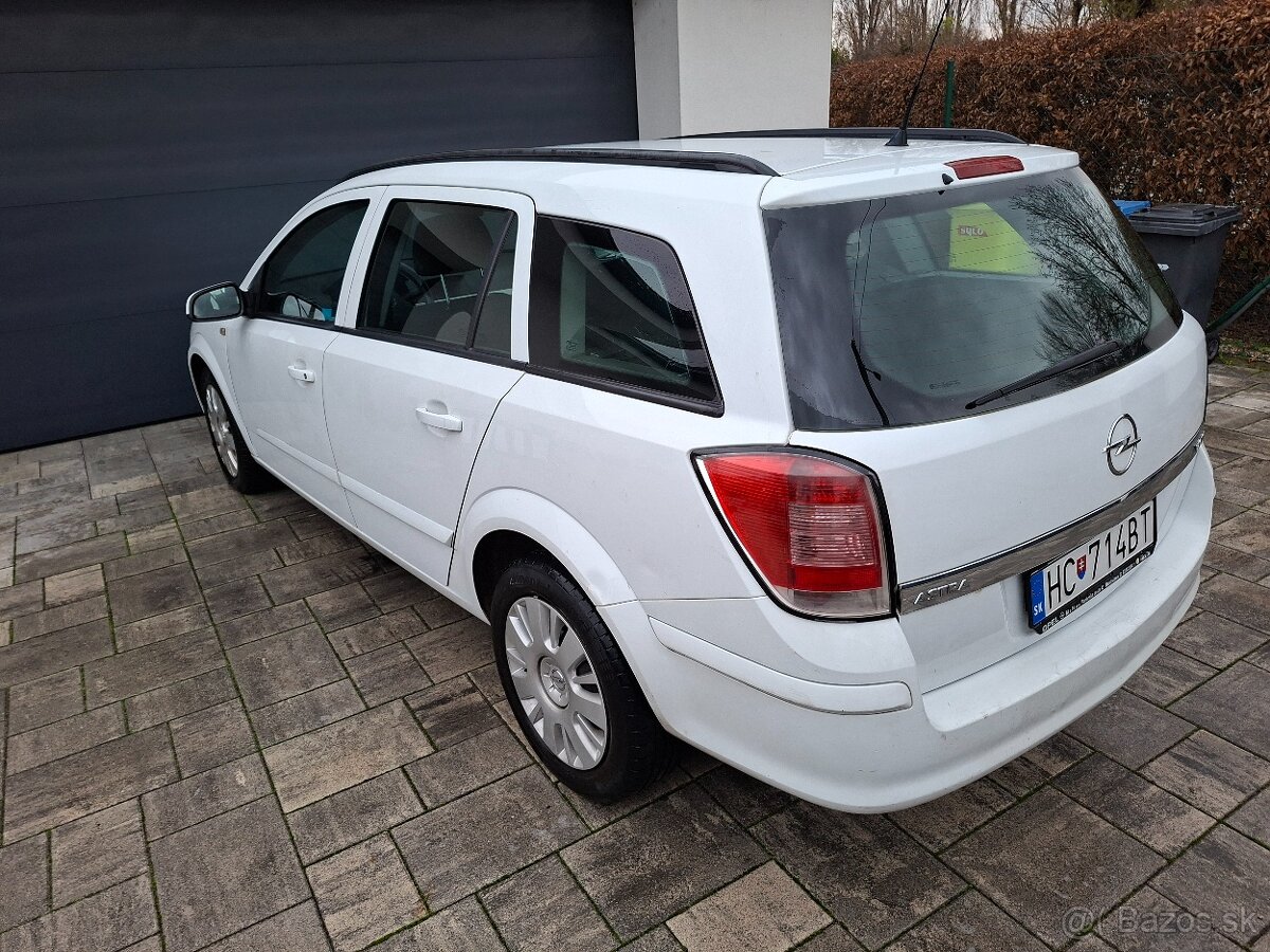 Predám Opel Astra Caravan - 3