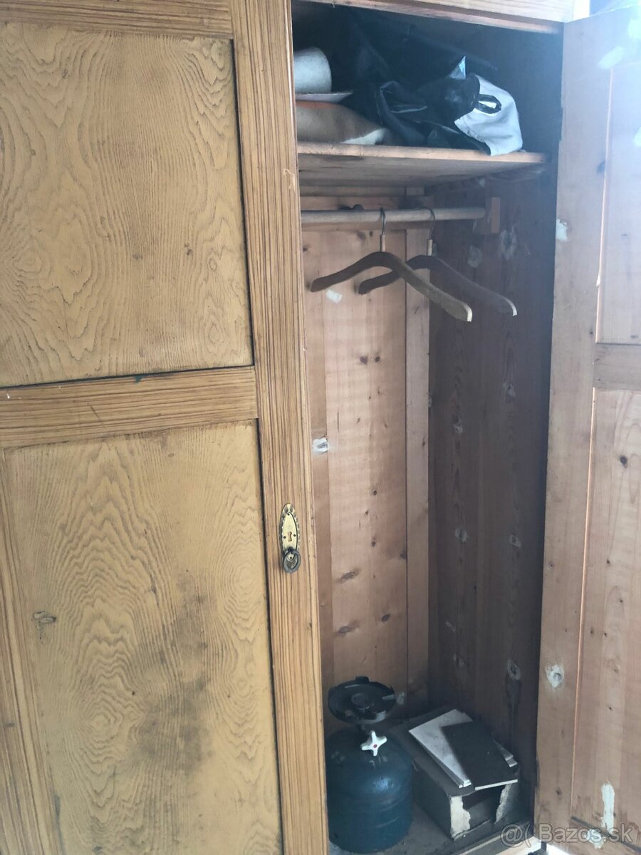 Starožitná skriňa - 3