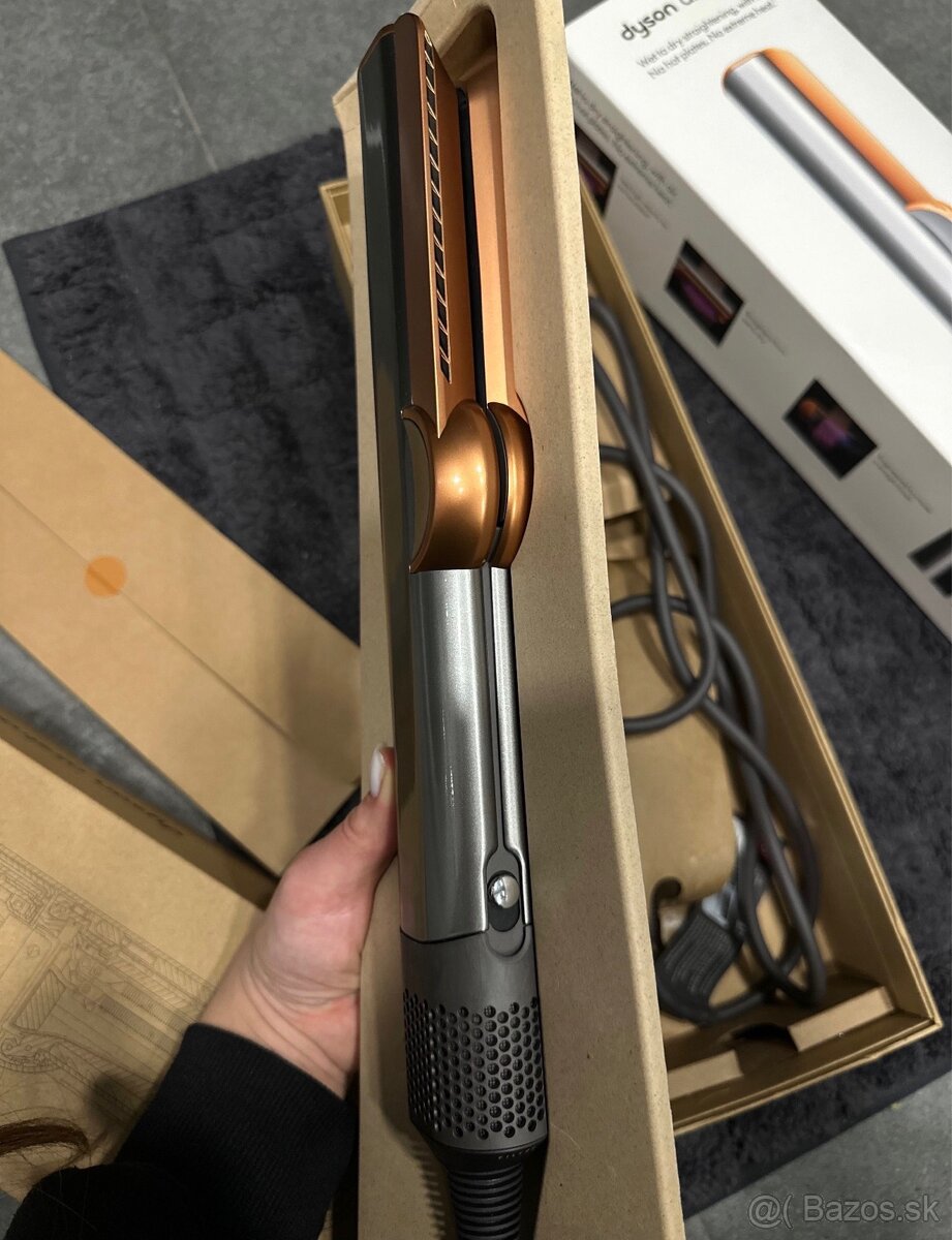 Dyson airstrait - 3