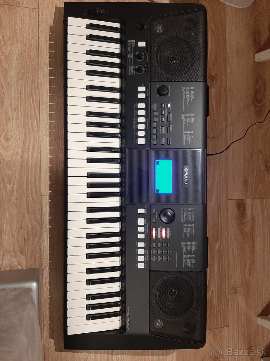 Klavesy Yamaha psr e423, keyboard - 3