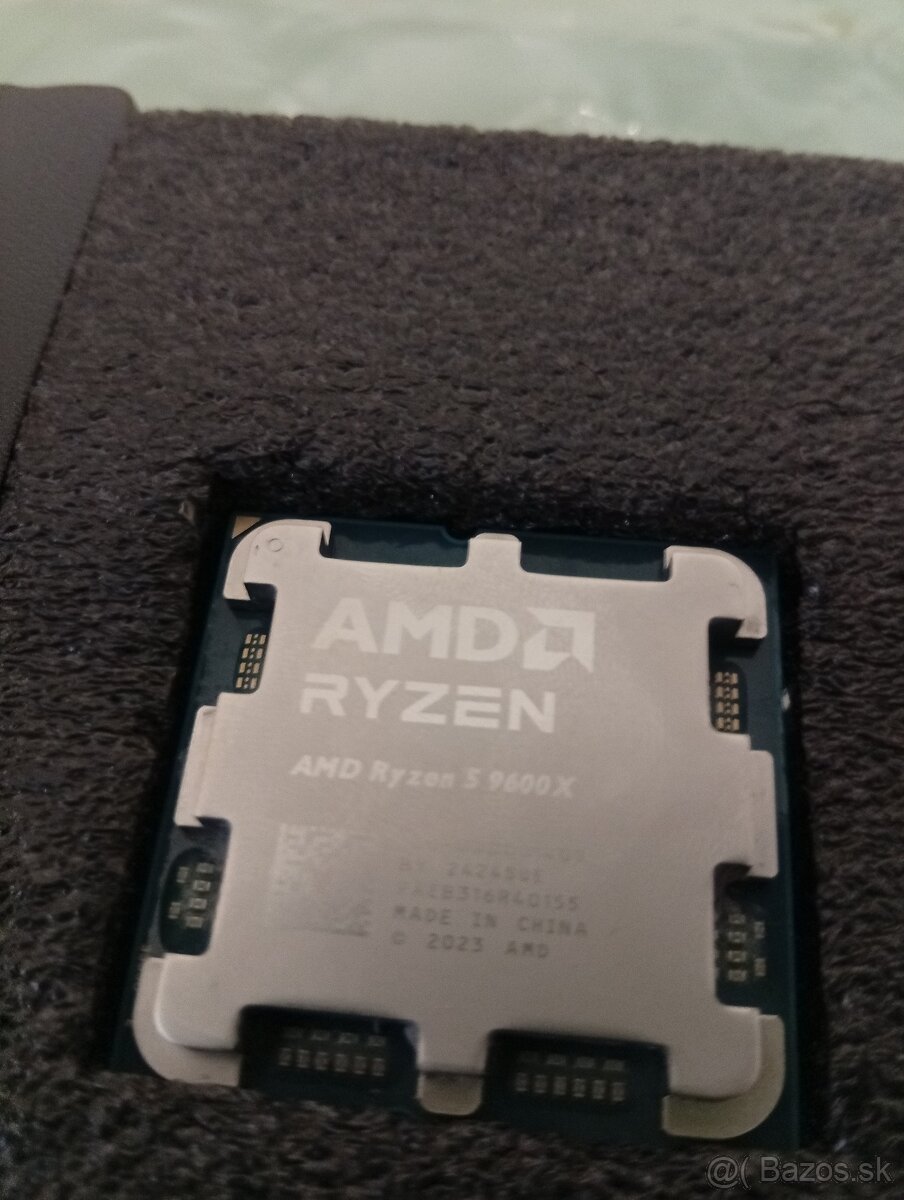 Predám procesor AMD Ryzen 5 9600X - 3