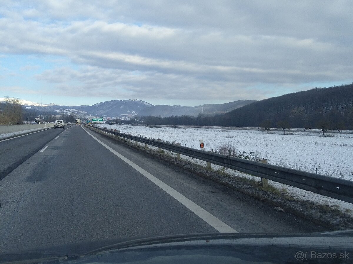 Pozemok pri dialnici v Územnom pláne Kremnička, B. Bystrica - 3