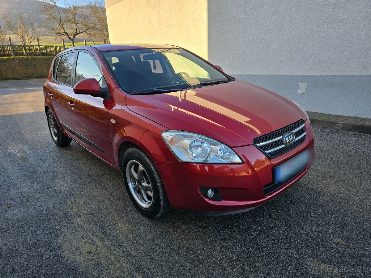 Kia Ceed 1.4benzin,95 400km,1.majiteľ,nová stk - 3