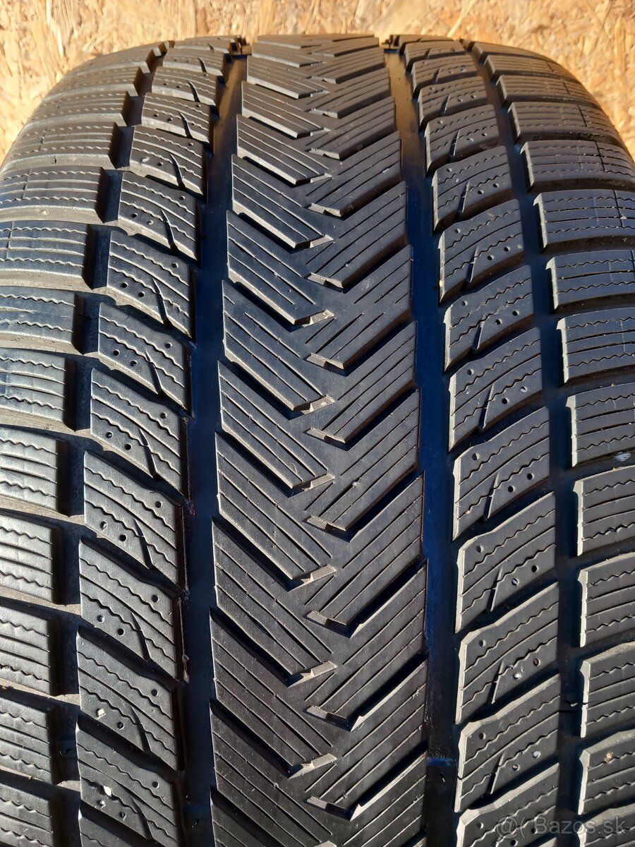 315/35 r21 zimne pneumatiky - 3