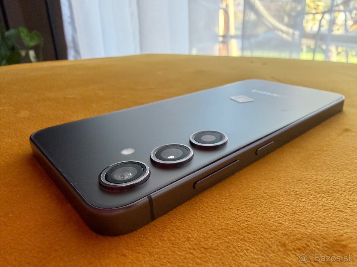 Samsung Galaxy S24 / 256gb - 3