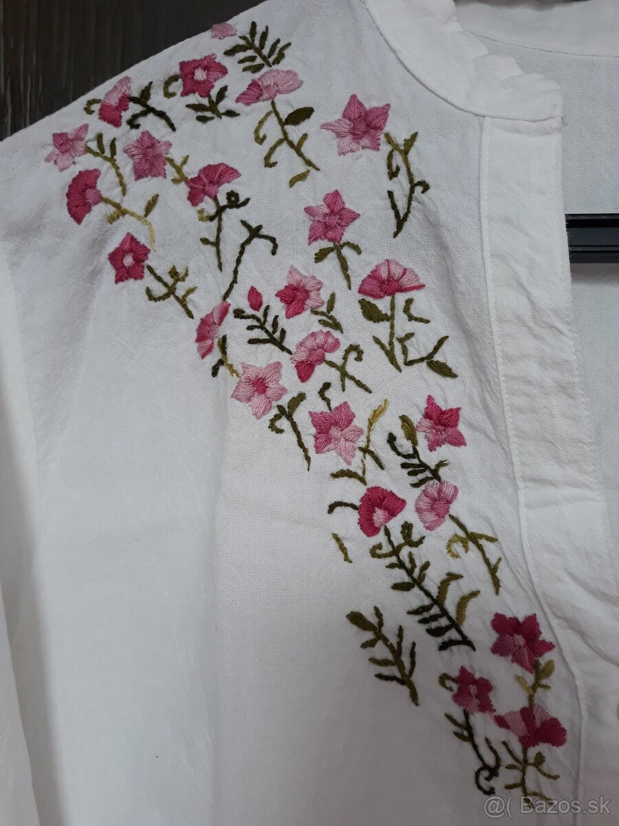 Vyšívaná blúzka S/M - 3