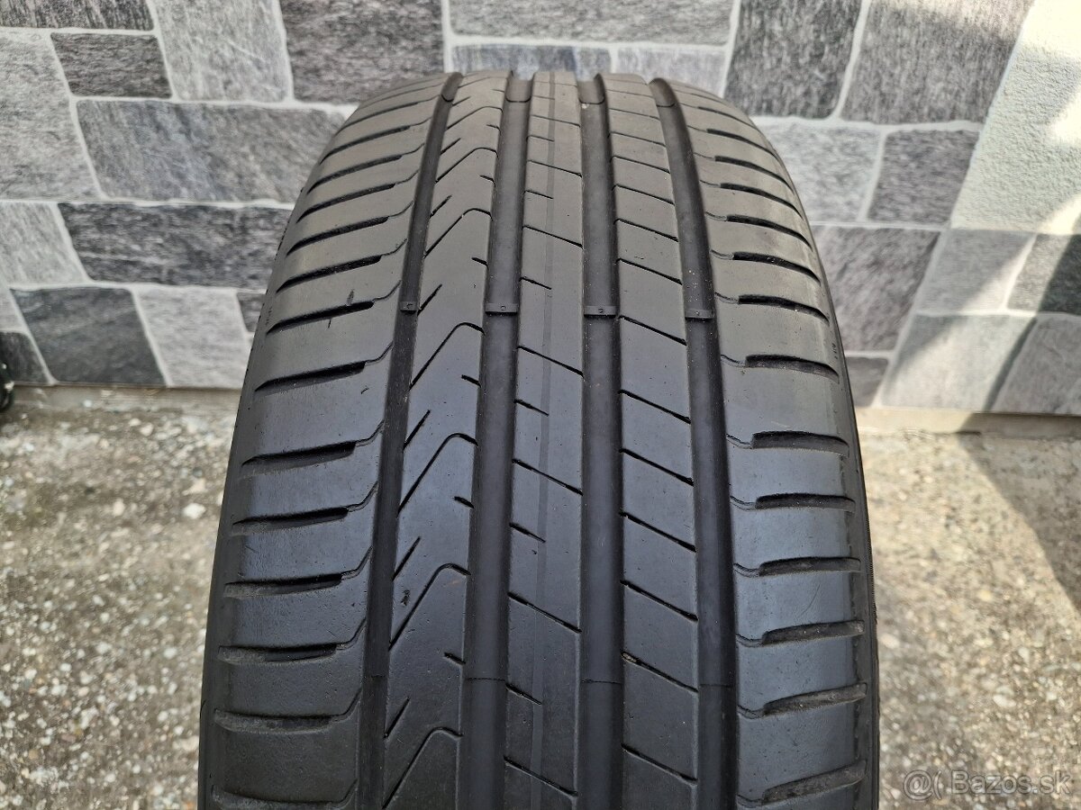letné pneu 255/40 R21 Pirelli, 2ks, 6,5mm - 3
