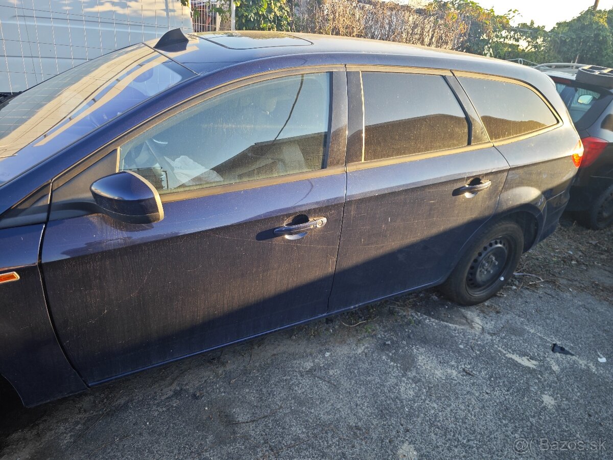 Ford Mondeo Mk4 2.0tdci titanium na diely - 3