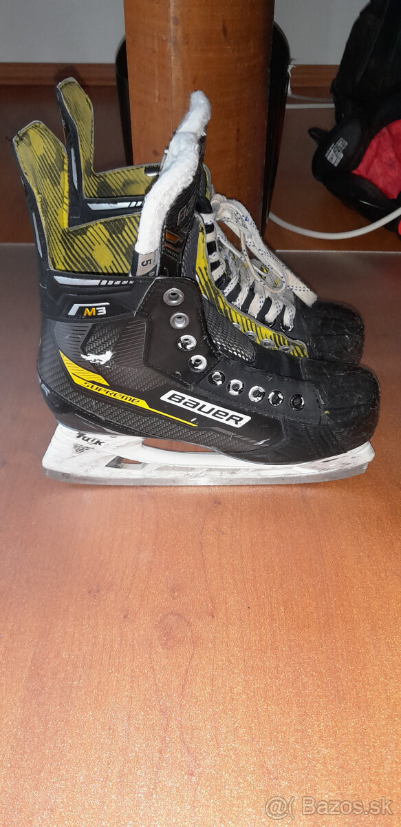 HOKEJOVÉ KORČULE – BAUER Supreme M3 - 3