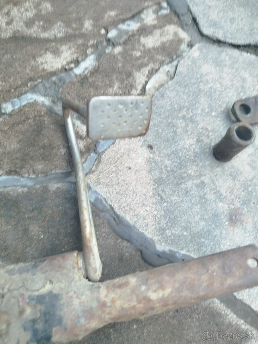 Stupačkový kríž jawa pionier 05,20 - 3