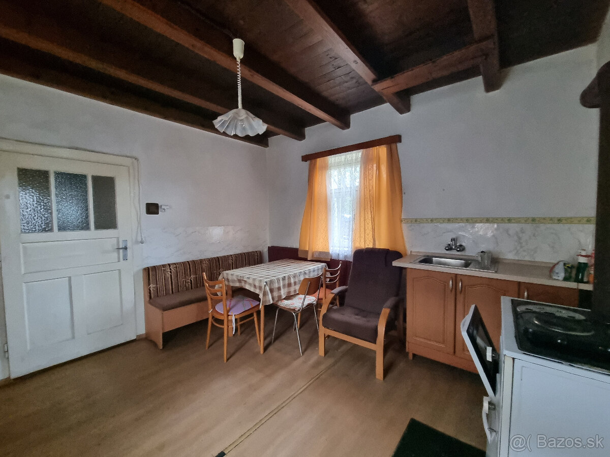 RODINNÝ DOMČEK a POZEMOK 641m2 HRAŠNÉ KOPANICE - VOĽNÝ - 3