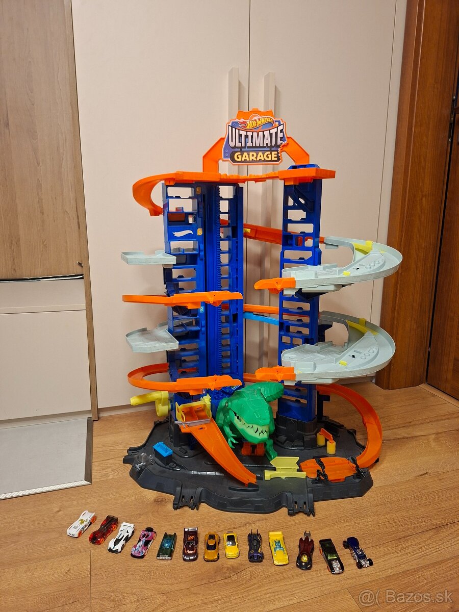 Hot wheels ULTIMATE GARAGE T-REX - 3