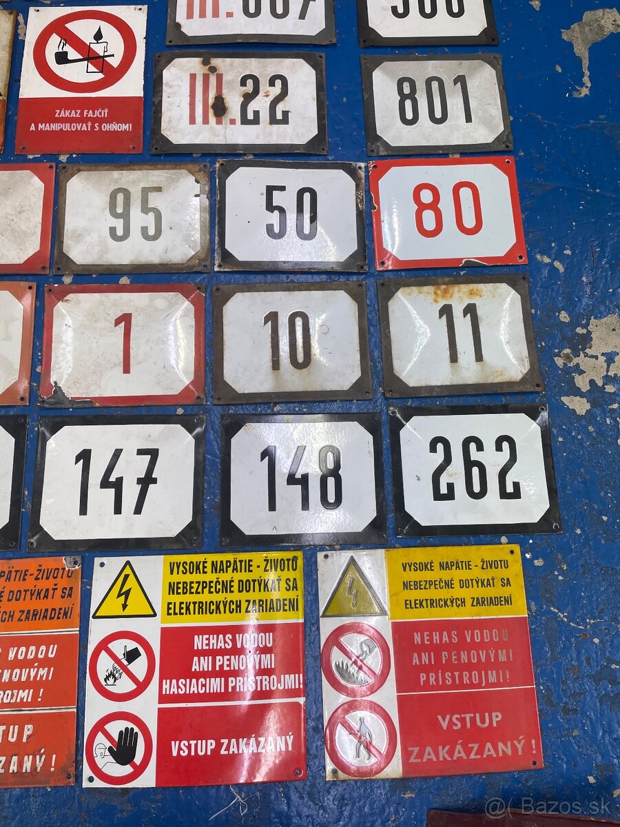 Stara smaltovana cedula tabulka ČSSR cislo domu - 3