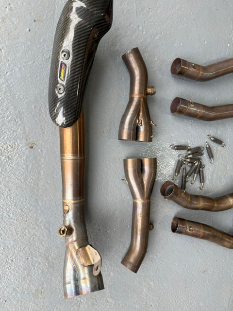 AKRAPOVIČ HONDA - 3