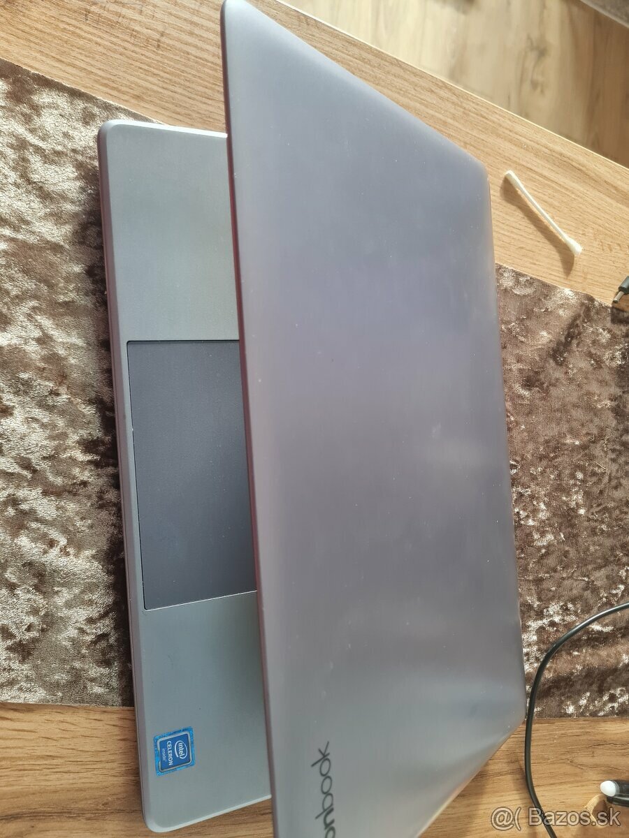 Umax VisionBook 14Wr Plus - 3