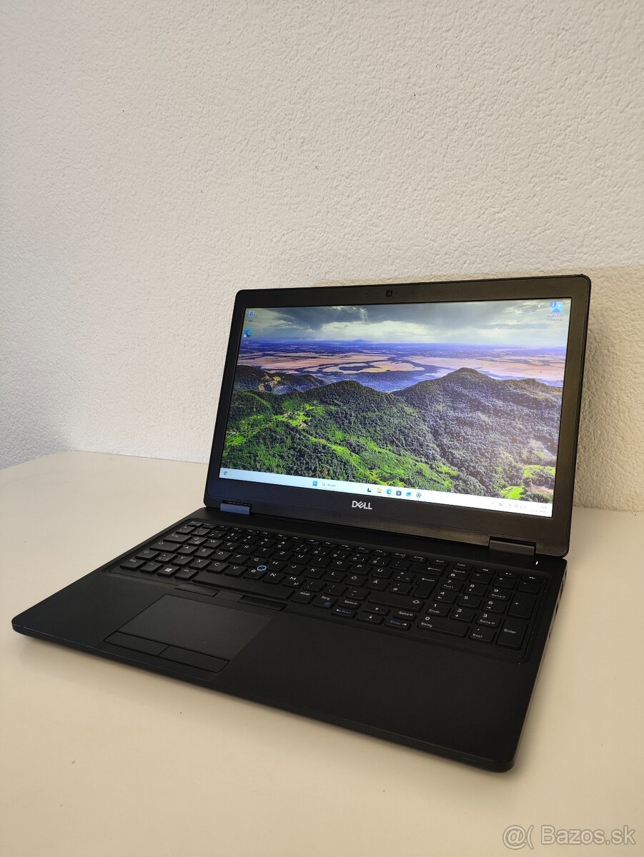 Dell Precision 3530 | Core i5 8th Gen • 16 GB RAM • 512 GB S - 3