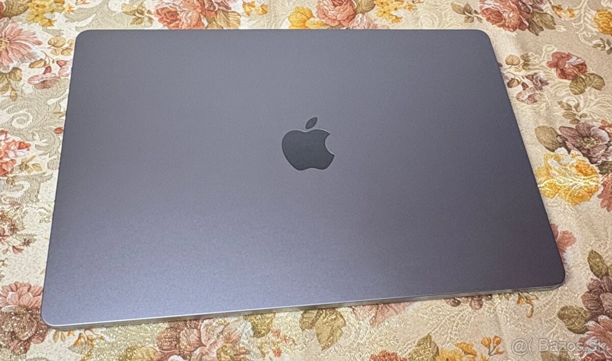 Macbook air M2 2023 - 3