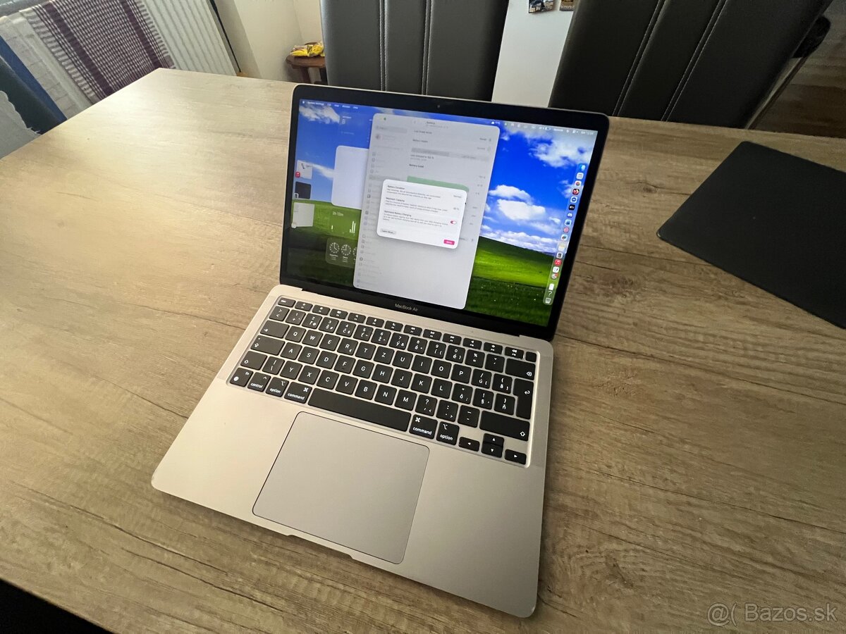 Macbook Air 13" M1 Strieborný SK - 3