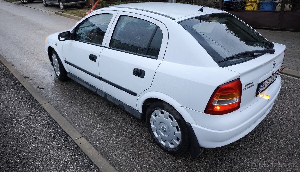 Opel Astra - 3
