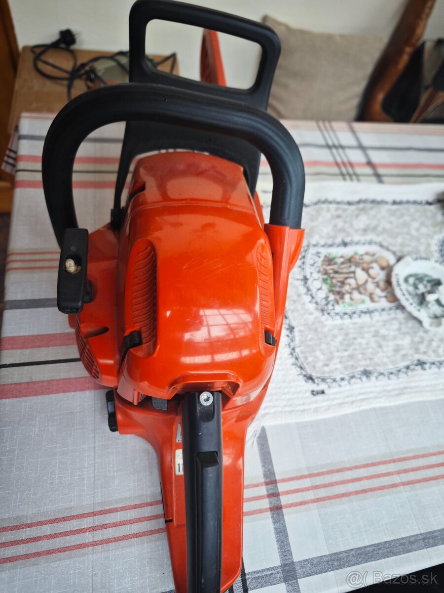 Predám motorovú pílu Dolmar ps460 - 3