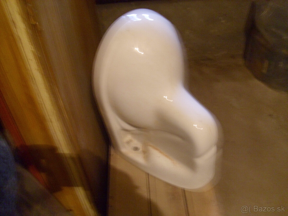 pr.zavesné wc. - 3